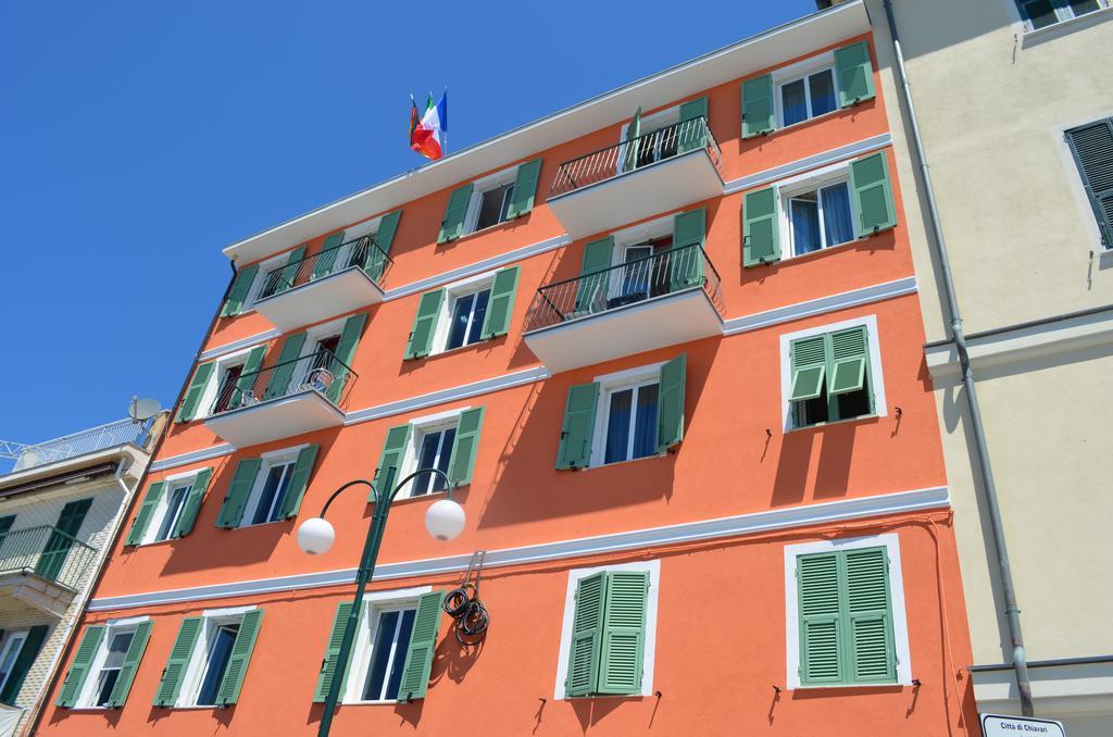 Hotel San Pietro Кьявари Экстерьер фото